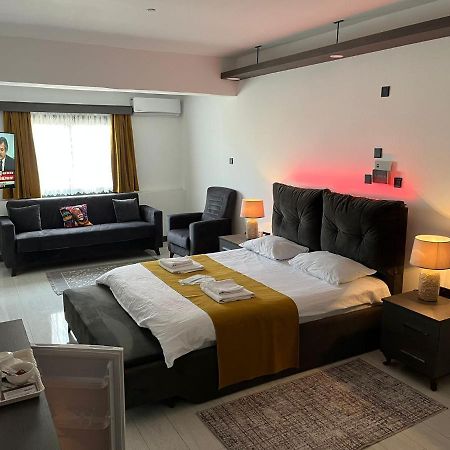 Tiana Boutique Aparthotel Famaguszta Kültér fotó
